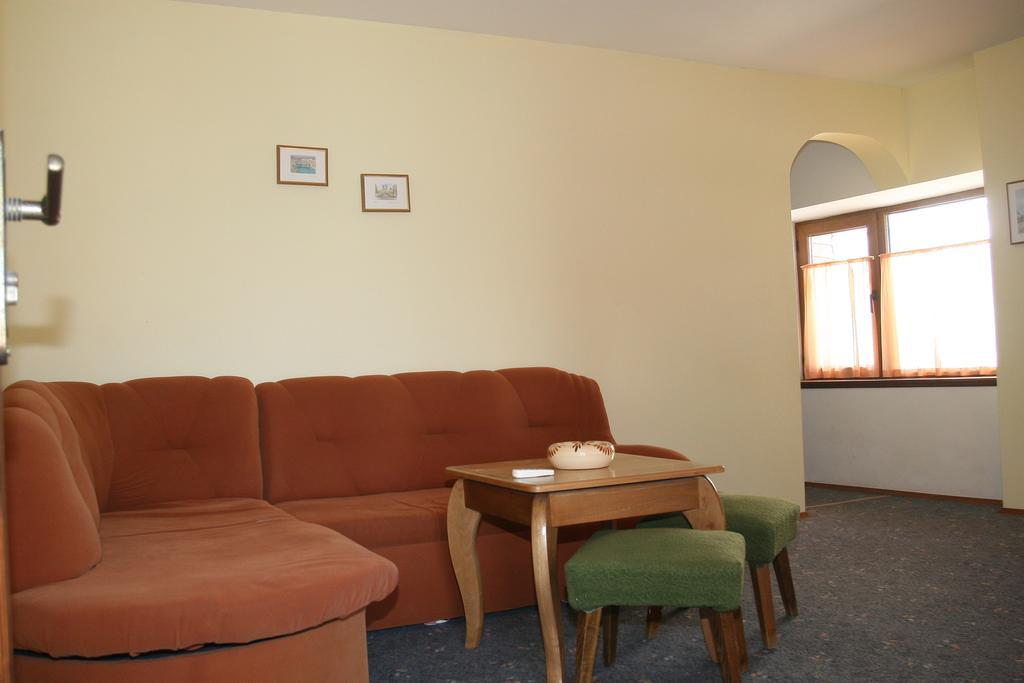 Regina'S Guesthouse Balchik Esterno foto